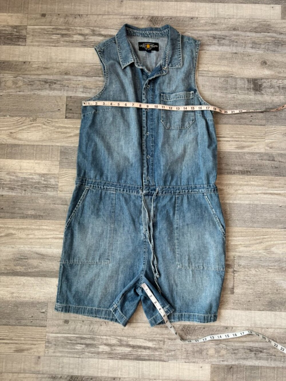 Lucky Brand Denim Sleeveless Romper Size XL Drawstring, Snap Front J11 - Picture 3 of 5